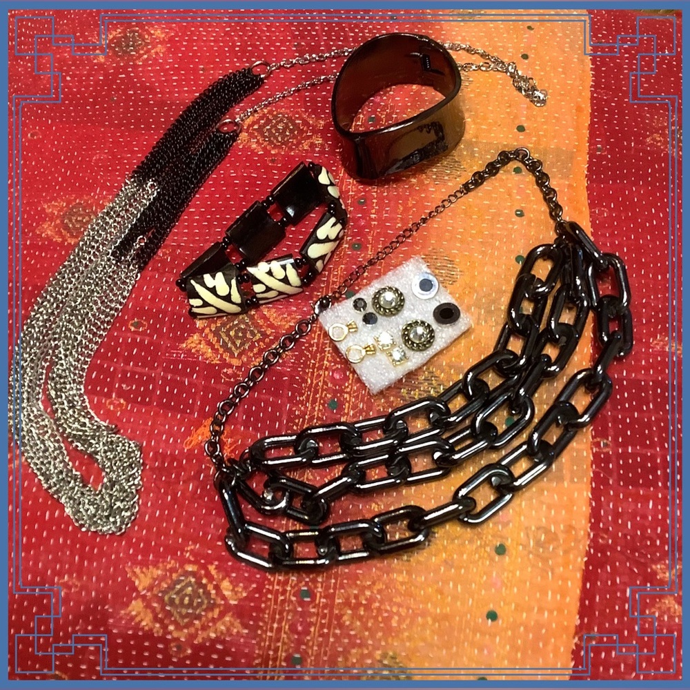 Jewelry Bundle : Statement Necklace Blackgunmetal… - image 1